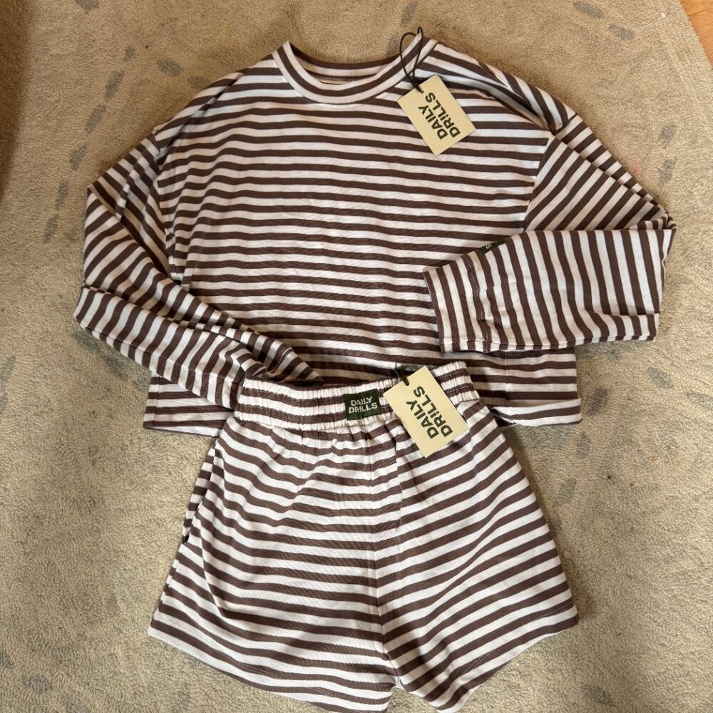 Daily Drills NWT XS/S Striped Cotton Shorts + Long Sleeve- Mocha + White Stripe - Picture 2 of 2